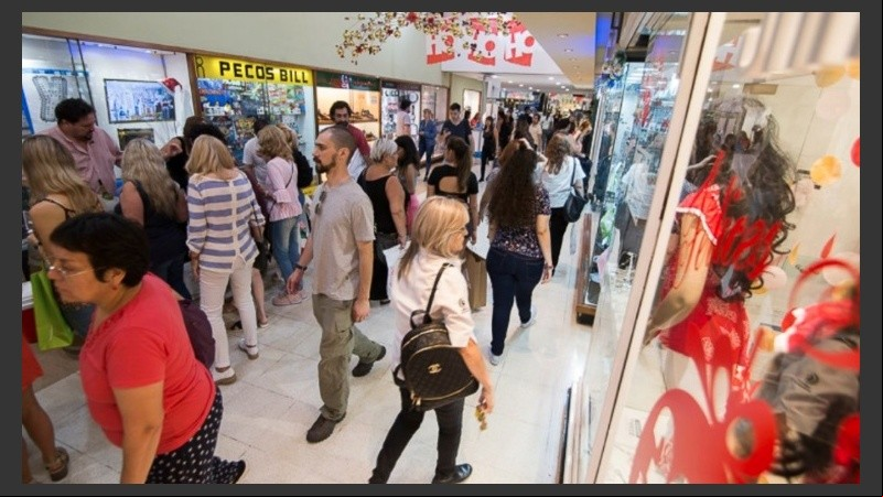 Según la came, en el primer bimestre del año los comercios minoristas cumplieron 14 meses consecutivos de ventas en retroceso.