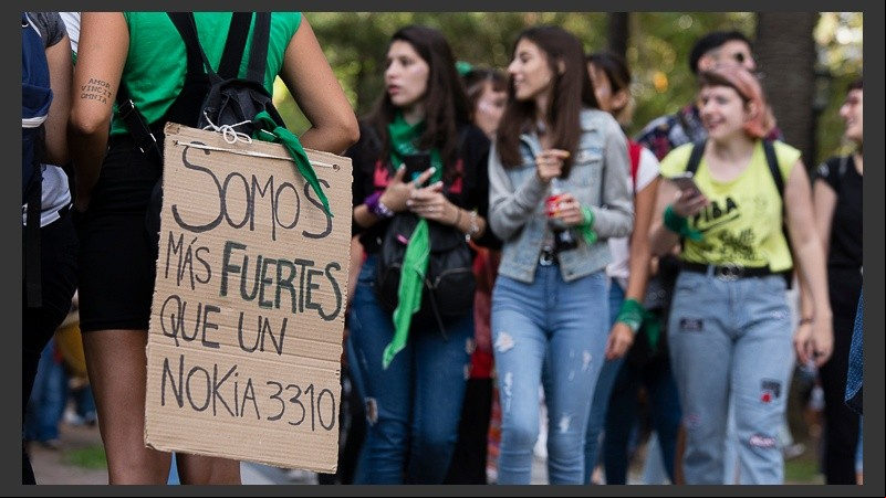 Fortaleza e ingenio: que la lucha no eclipse el humor.