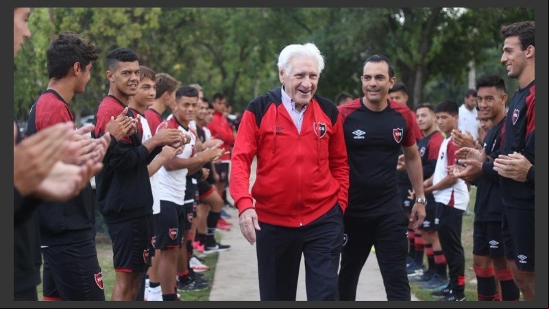 Griffa sorprendió al hablar del Loco Bielsa y su posible regreso a Newell's. 