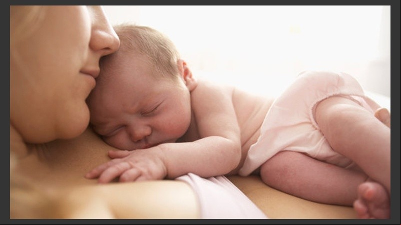 La depresión postparto puede llegar a poner en peligro la vida de las mujeres y de los niños.