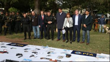 En el Parque Urquiza se exhibieron todos los elementos secuestrados en los 40 allanamientos.