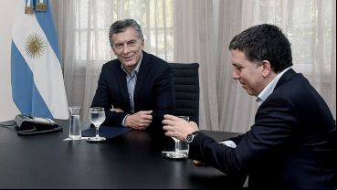 Macri y su ministro de Haciendo, Nicolás Dujovne.