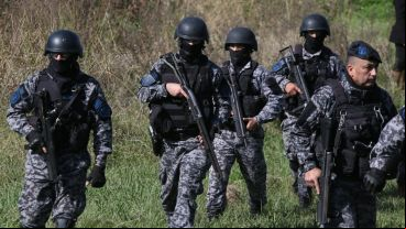 La Policía realizó un rastrillaje por la zona para dar con los prófugos.