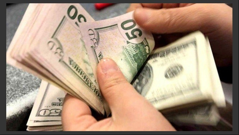 En la pizarra del Nación, la cotización fue de 45,80 pesos para la venta.