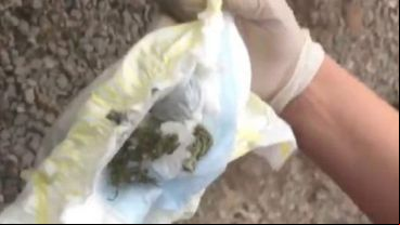 La policía incautó los pañales que la mujer llevaba de repuesto.