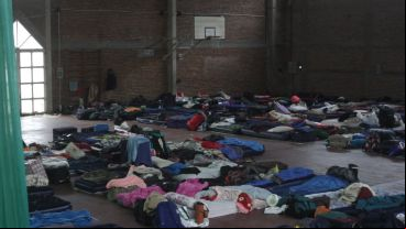 Los alumnos de la evaluación final durmieron en un club.
