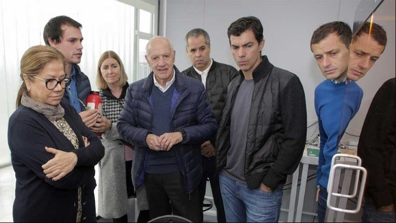 Le habrían ofrecido 8 millones de pesos a Lavagna para que se baje de la carrera presidencial. 