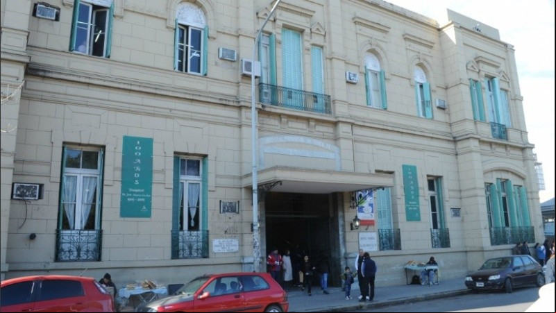 El recluso fue derivado al hospital Cullen de Santa Fe.