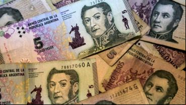 Los billetes de 5 pesos, próximos a salir de circulación.