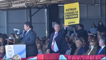 En el palco estaba el titular de la Rural y el presidente Macri.
