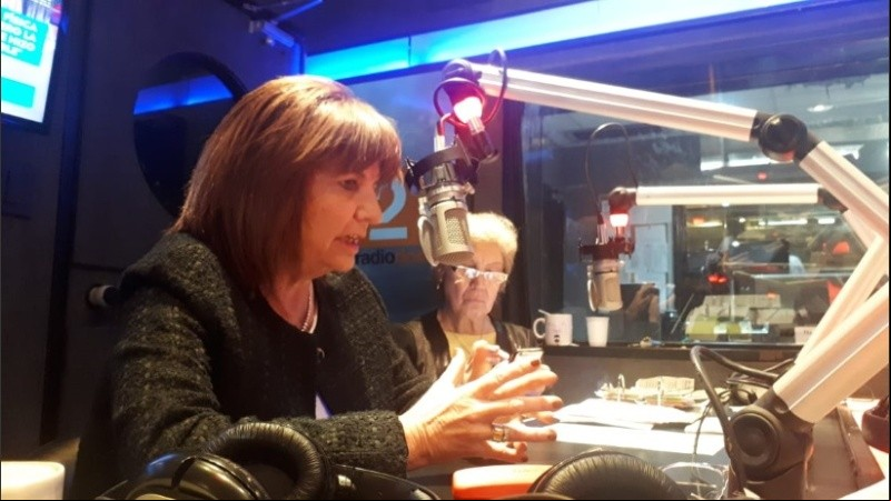 La ministra de Seguridad estuvo en los estudios de Radio 2.