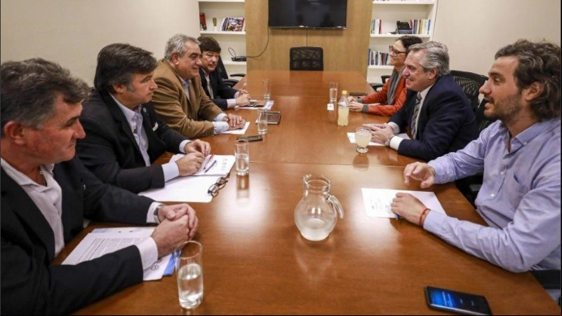 La reunión que había mantenido Alberto Fernández con la Mesa de Enlace antes de asumir. 