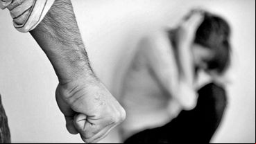 El petitorio remarca "que la exclusión del hogar sea de los hombres violentos y no de las mujeres que padecen violencia".