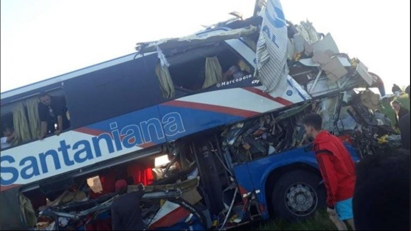 Los cuatro muertos en el siniestro de este domingo iban en el micro.
