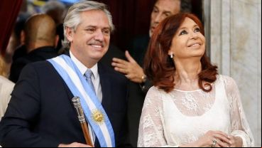 Alberto y Cristina, tras jurar ante la Asamblea Legislativa.