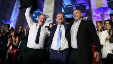 Javkin cerró su acto bien rosarino junto a Poy y Cozzoni.