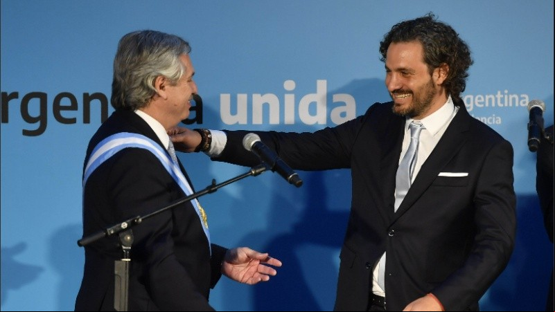 Fernández firmó el decreto y Cafiero explicó los alcances de la medida. 
