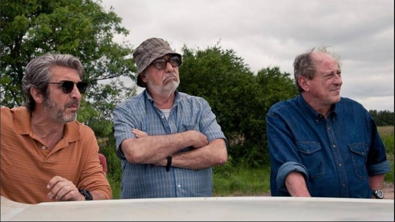 La película está protagonizada por Darín y Brandoni, entre otros.