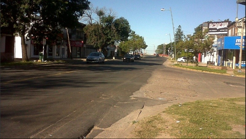 Avenida 7 de Marzo, el principal corredor de Santo Tomé. 