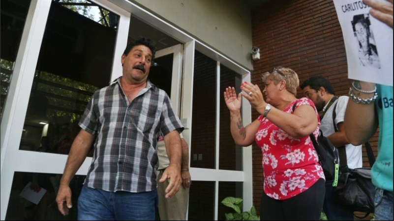 El papá de Carlos Orellano apuntó que su hijo 