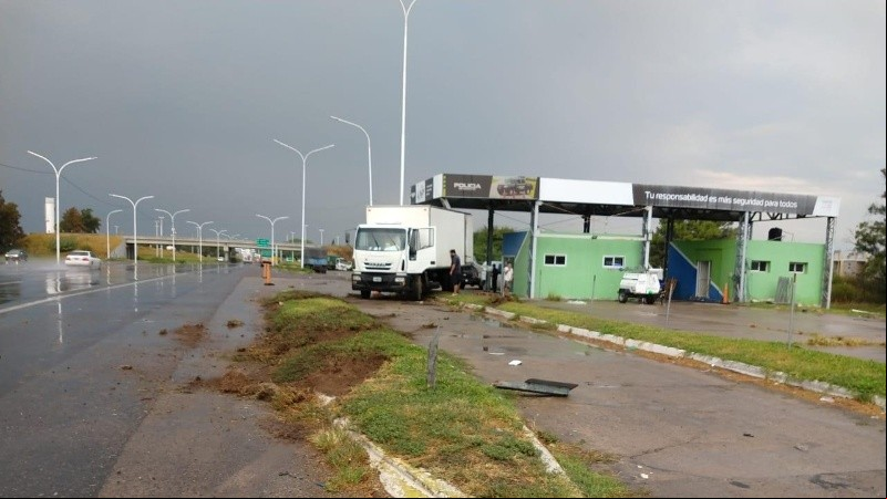 El accidente ocurrió cuando llovía en la región. 