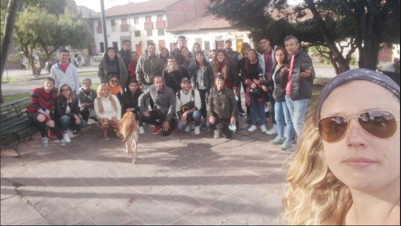 Los argentinos en Perú se comunican a través de un mega grupo de Whatsapp.