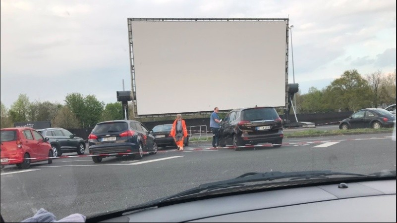 La pasión por las películas encontró en los autocines una aliado en tiempo de pandemia.