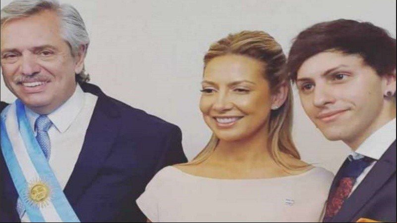 Estanislao y Fabiola junto al presidente Alberto Fernádez. 
