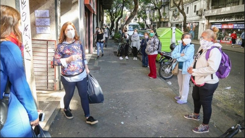 El comercio reabrió, pero las ventas están muy bajas.