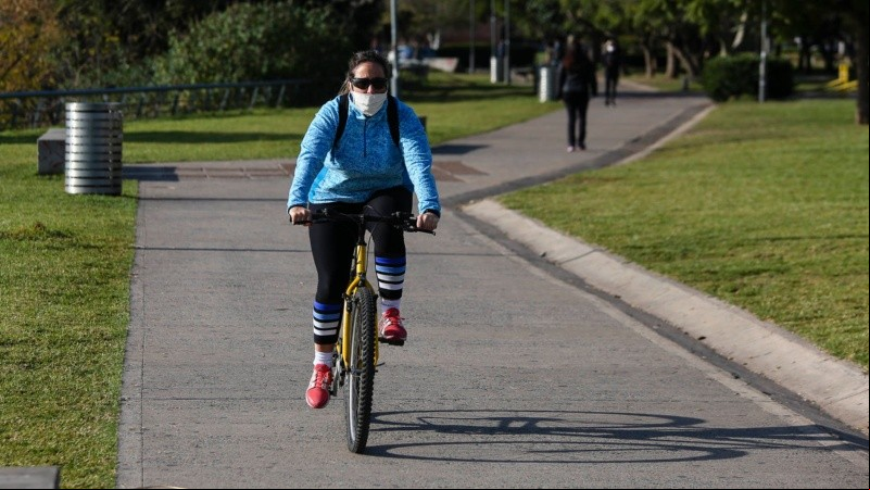Andar en bicicleta a modo de entrenamiento también está permitido.