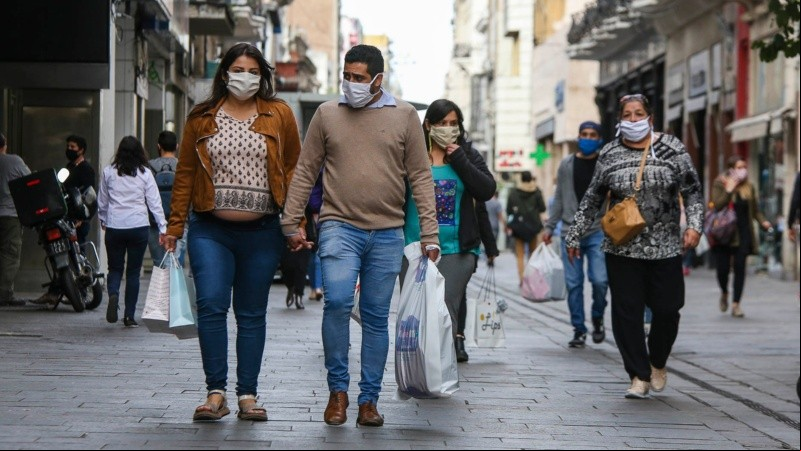 El aislamiento en el Amba impactó. En Rosario se movió un poco más.