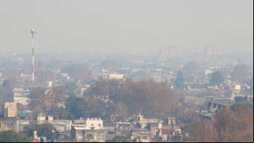 Una vista desde barrio Abasto hacia el sur. Toda Rosario se ve afectada.