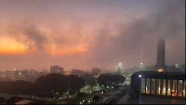 Los incesantes incendios no sólo afectan la calidad de vida de la población sino que destruyen el ecosistema del delta del río Paraná.