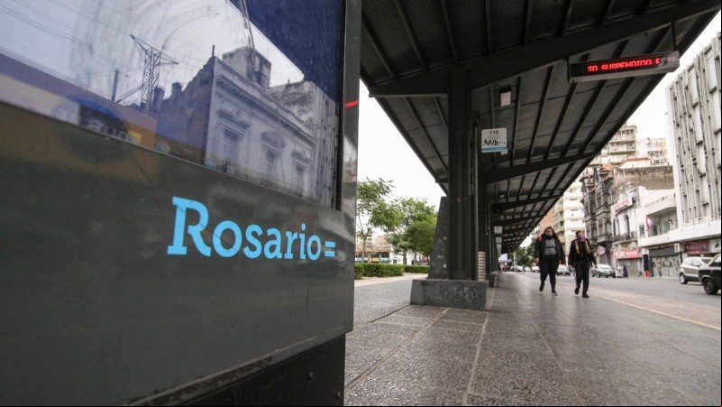 El paro de transporte genera conflictos de topo tipo a los rosarinos.