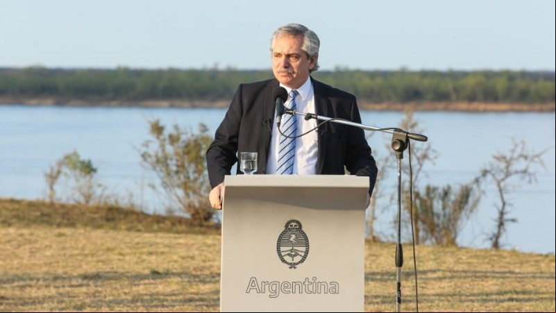 Alberto Fernández en Puerto San Martín.