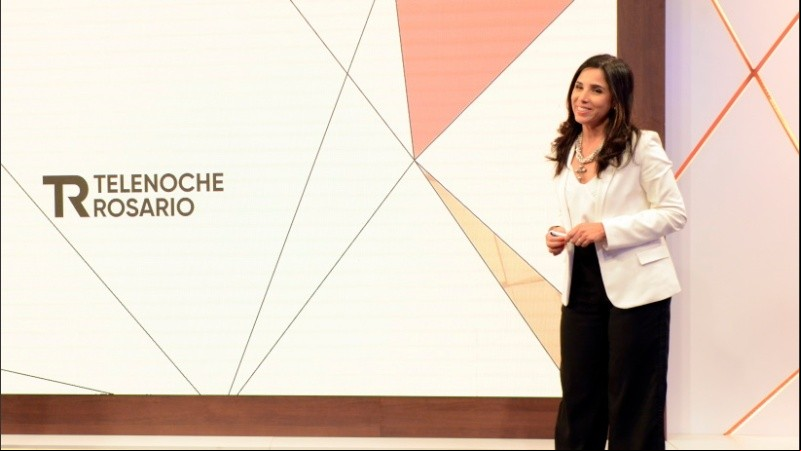 Giselle Massoud, la conductora de Telenoche Rosario en El Tres. 