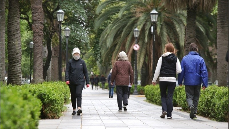La ciudad sumó este lunes 806 nuevos positivos de covid-19.