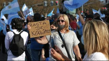 Desde las 17 los manifestantes se concentraron en la costa central.