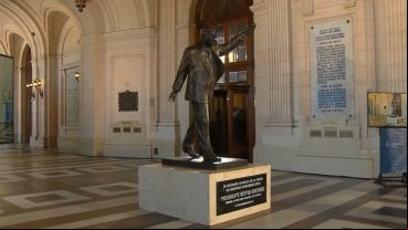 La estatua de Néstor en el CCK.