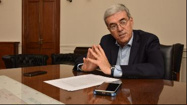 Agosto detalló el plan económico para Santa Fe de cara a 2021.