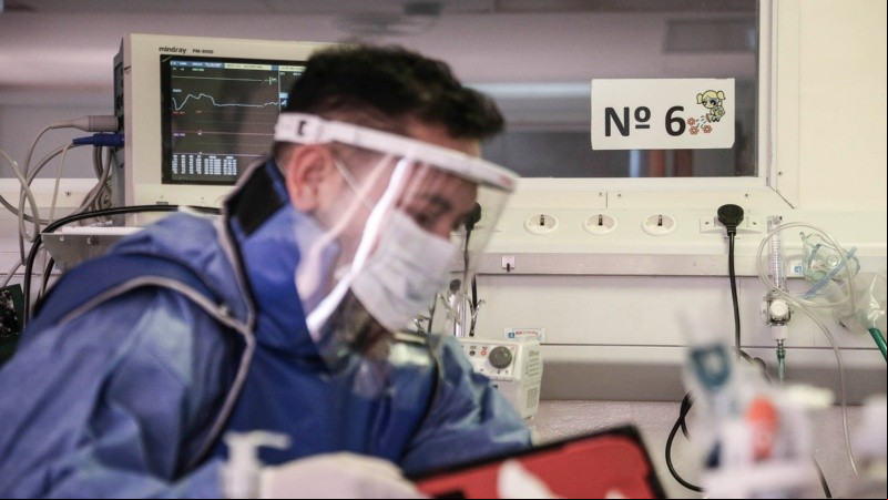 Los niños diagnosticados como positivos quedan internados y aislados.