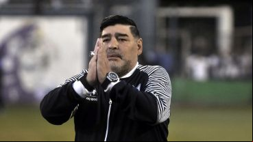 El Diez terminó su vida vinculado al fútbol, como DT de Gimnasia.