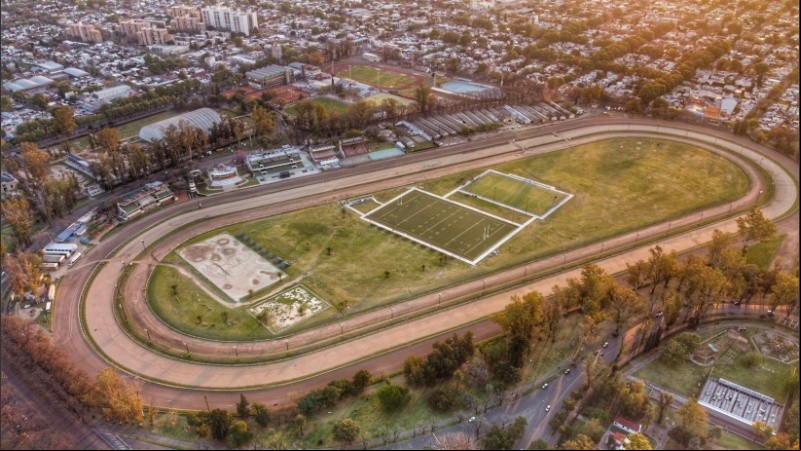 El hipódromo de Rosario, en el corazón del Parque Independencia. 