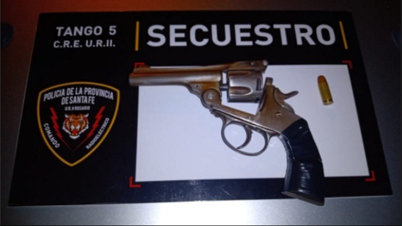 El arma secuestrada.