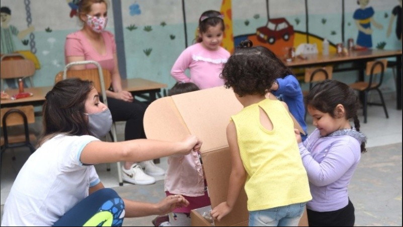 El regreso de los chiquitos en el Centro de Convivencia Barrial La Tablada