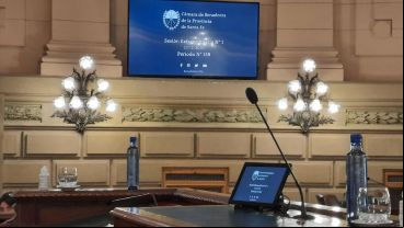 Desde 2002, el Senado bloquea la ley de  a la información pública.