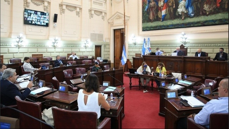 Fue la primera sesión del período extraordinario en la capital provincial.