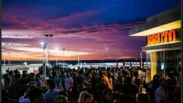 Boliches y salones de fiesta, al aire libre y al 70% de su capacidad.