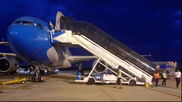 Éste es el tercer vuelo que Aerolíneas realiza a Moscú para traer vacunas.