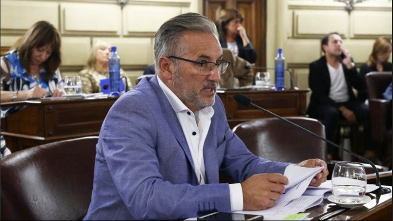 El senador se refirió a la investigación sobre juego clandestino.